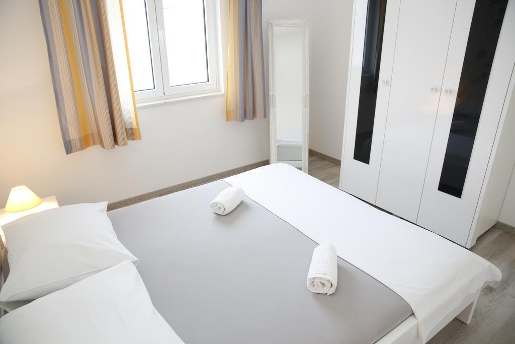 Apartments Gabrijel Vodice Exteriör bild