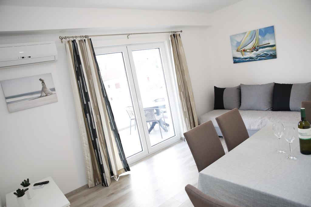 Apartments Gabrijel Vodice Exteriör bild