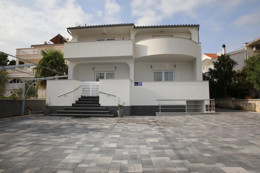 Apartments Gabrijel Vodice Exteriör bild