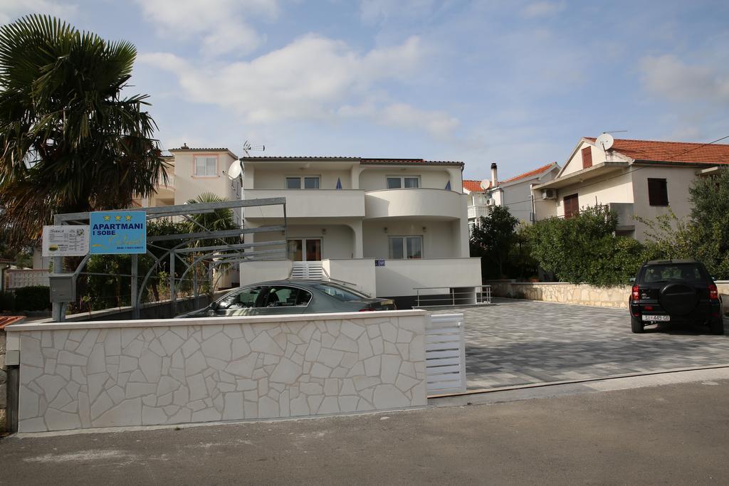 Apartments Gabrijel Vodice Exteriör bild